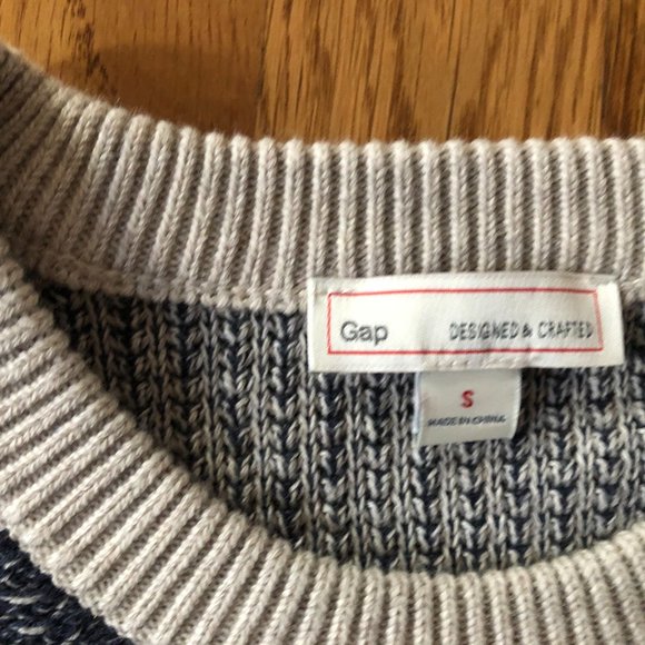 Gap Blue Sweater - Picture 2 of 2